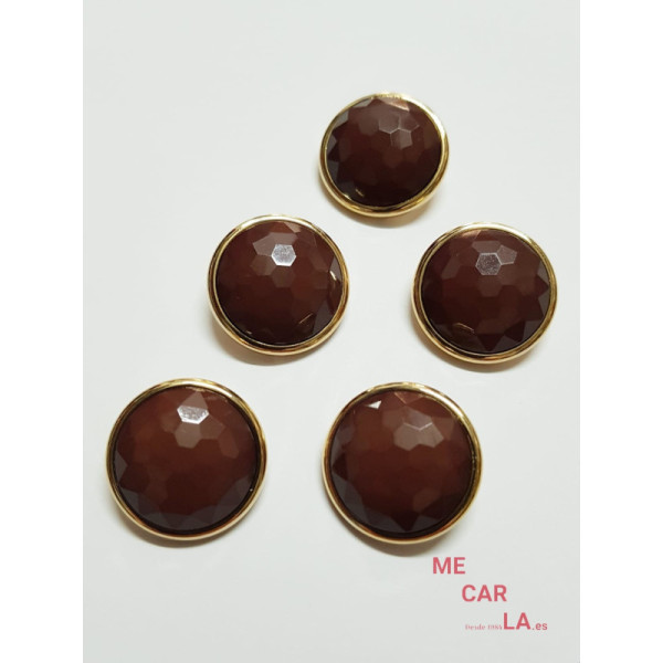 Botón marrón chocolate labrado con brillo